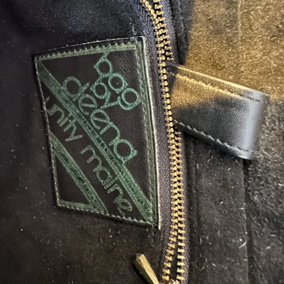 Vintage Black Leather Shoulder Bag: Bags by Deena - Picture 5 of 5